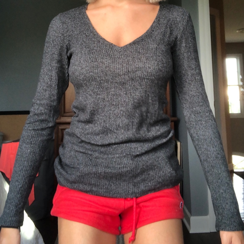 V neck long sleeve dark gray sweater/shirt